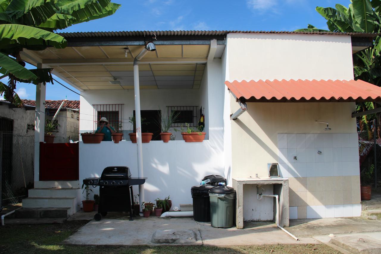 Hostal Mi Castillo Mariabe Bagian luar foto